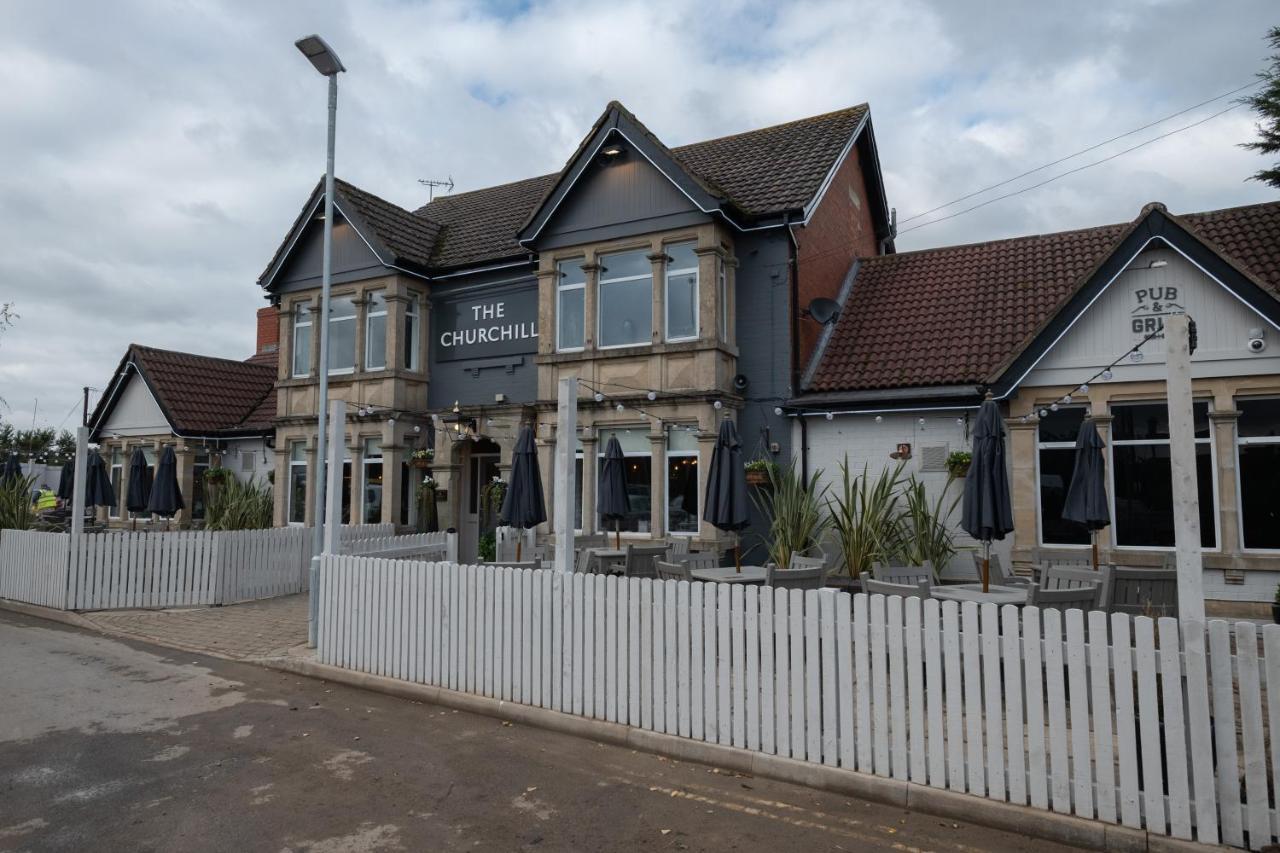 The Churchill By Greene King Inns Royal Wootton Bassett Εξωτερικό φωτογραφία
